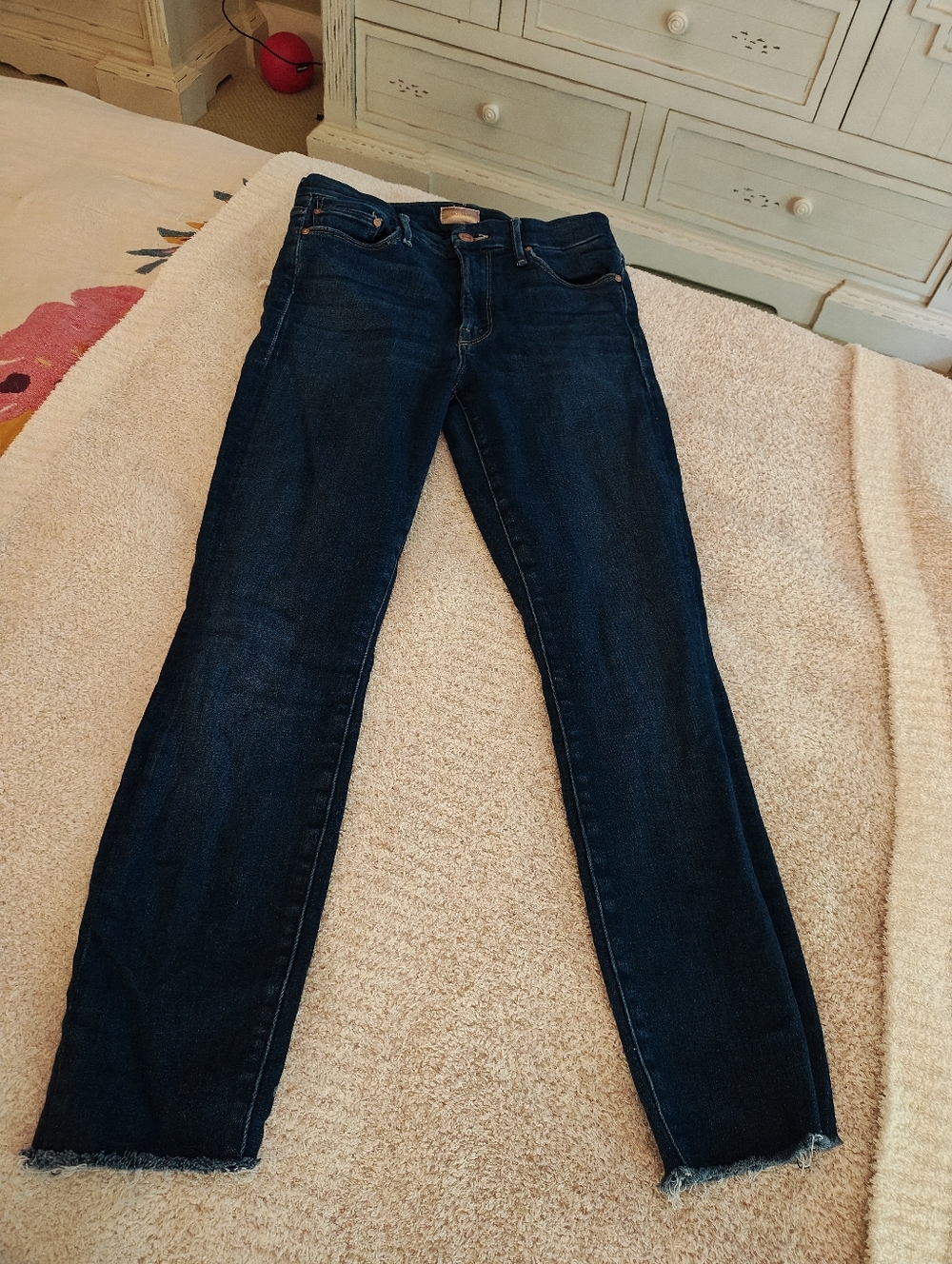 Mother Women’s Dark Blue Skinny Stretch Cutoff Jeans Sz 26